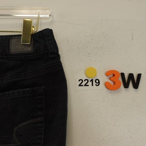 AMERICAN EAGLE Womens Black Jean Short Shorts 8 MEDIUM Mid Rise‎ Distressed Raw - Picture 11 of 12